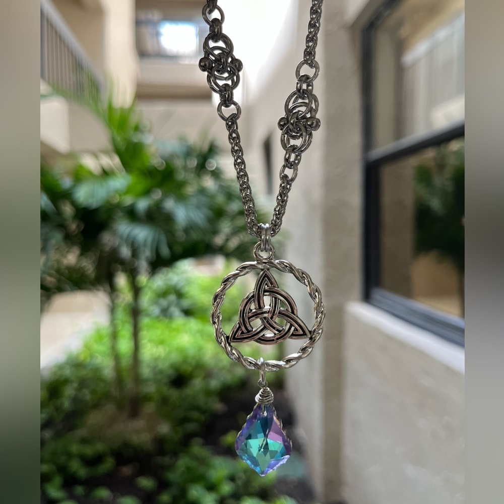 Handmade maille celtic chain celtic knot purple blue iridescent austrian crystal - Picture 7 of 9